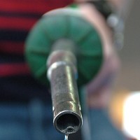 Supermarket fuel battle continues